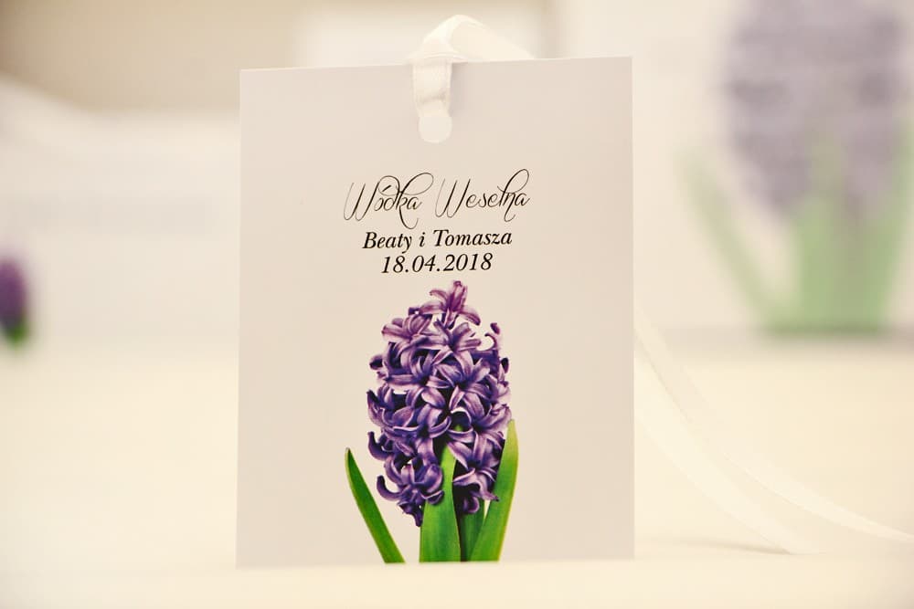 Lila Flaschenanhänger mit Hyazinthe, Personalisiert | Elegante Anhänger für Hochzeitsflaschen | Elegant Nr. 7