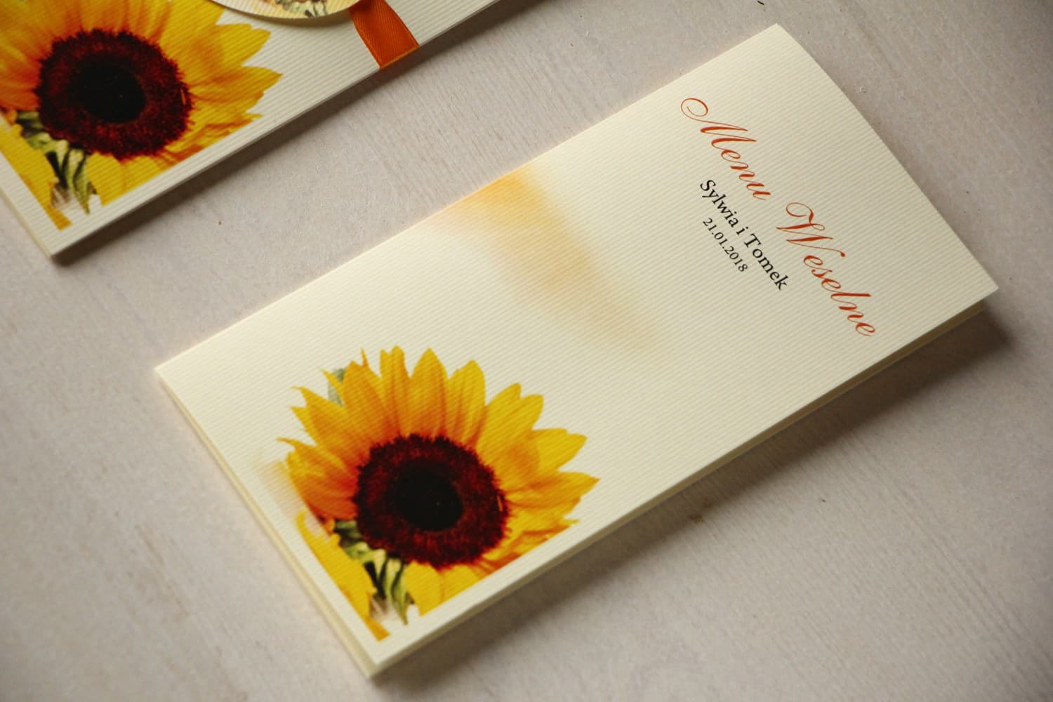 Rustic Sunflower Wedding Menu, Folded | Wedding Table Menu Card | Magnet No. 7