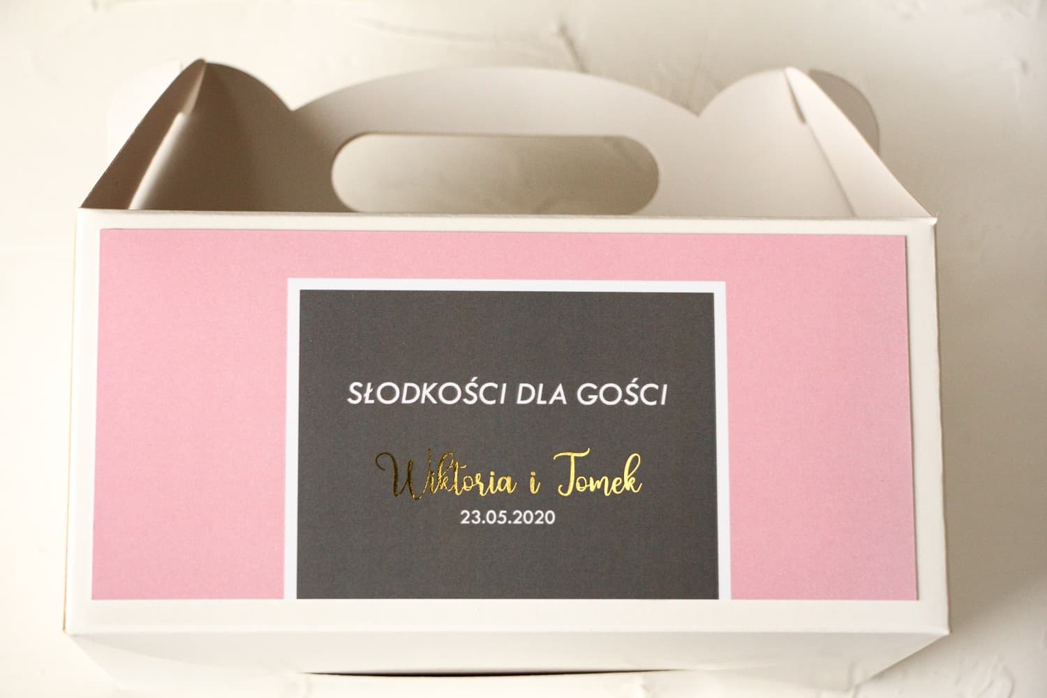 Foiled Pink Wedding Cake Box with Handle | Personalized Wedding Favour Packaging | Emerald No. 2