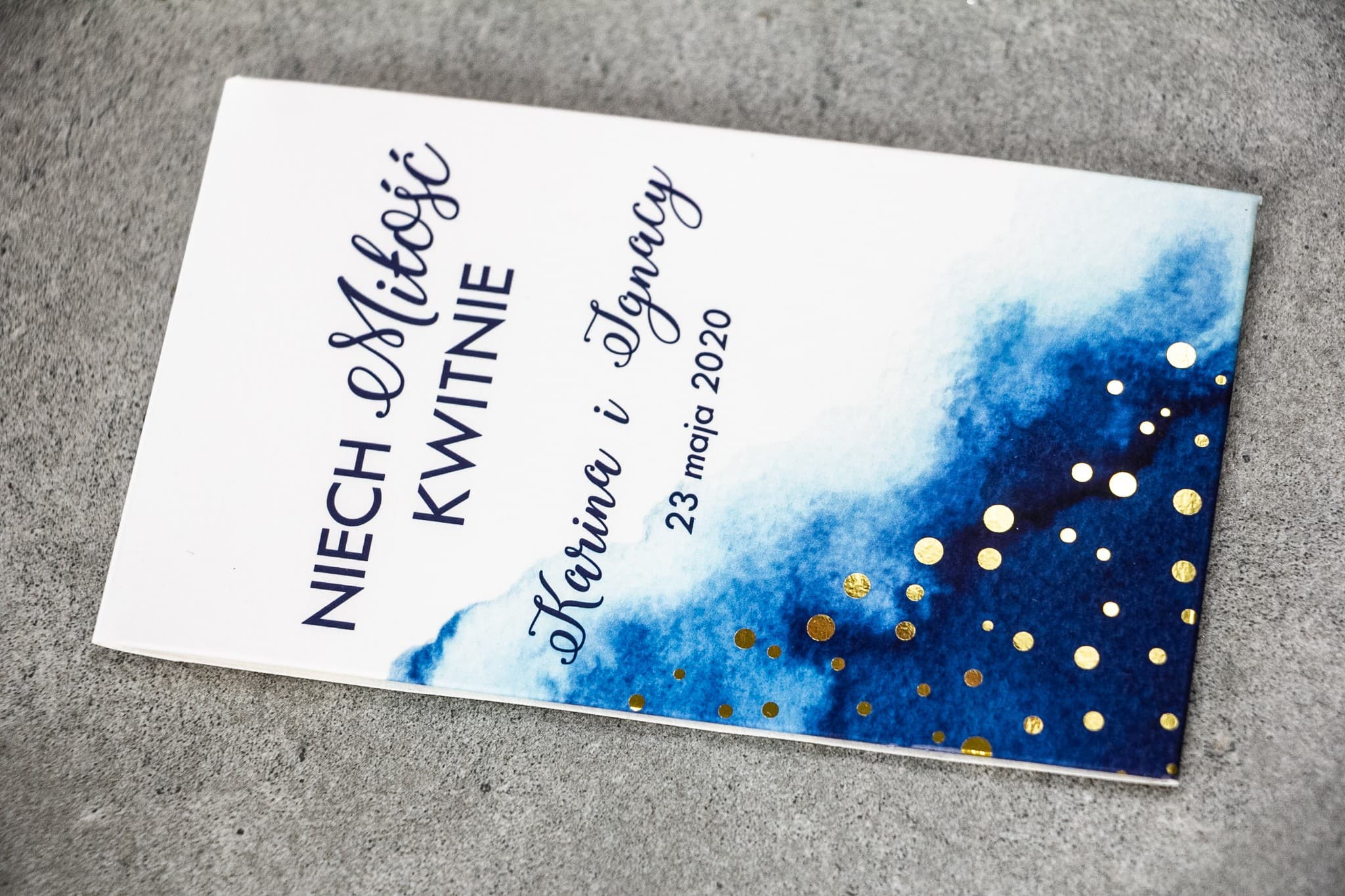 Forget-Me-Not Seed Wedding Favours with Gold Foiling | Elegant Navy Blue Gifts | Bakarto No. 1