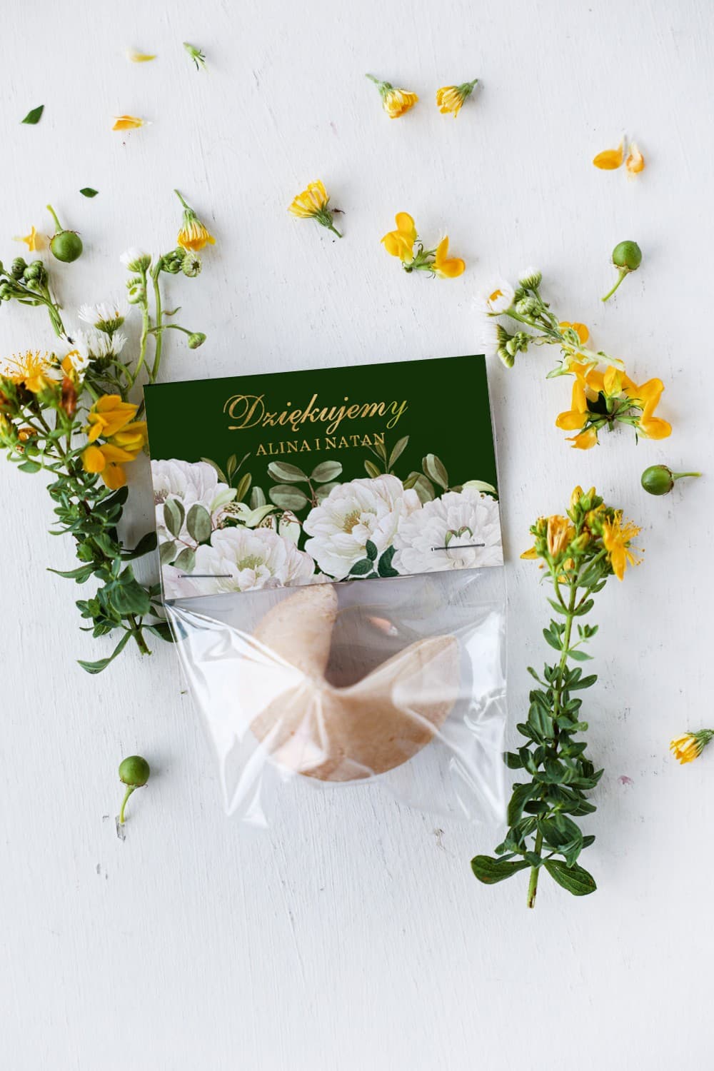 Gold-Foiled Fortune Cookies with Roses | Wedding Favours | Szafirowe No. 3