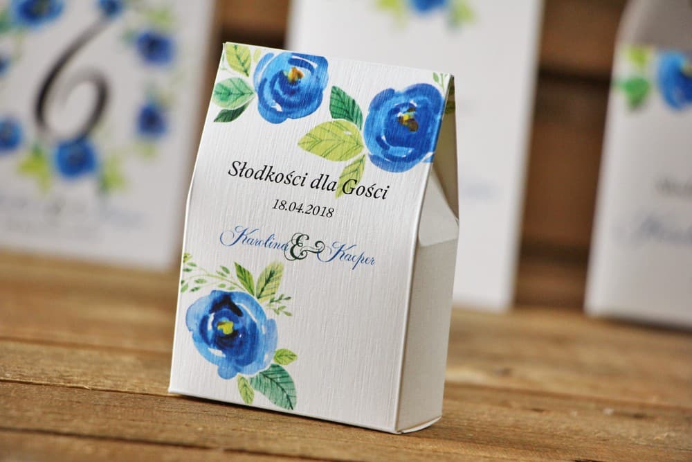 Gastgeschenk-Box mit Süßigkeiten, blaue Aquarell-Blumen | Personalisierte Hochzeitsgeschenke | Aquarell Nr. 10