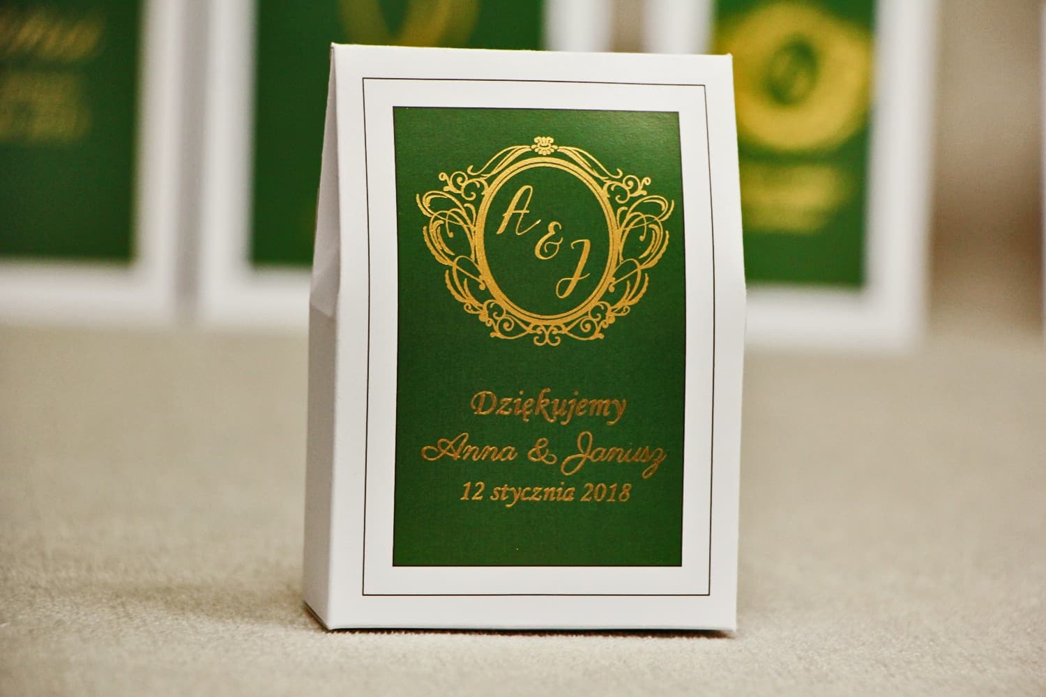 Vergoldete Bonbonschachteln | Gastgeschenke Hochzeit Salbeigrün | Sonata Nr. 7