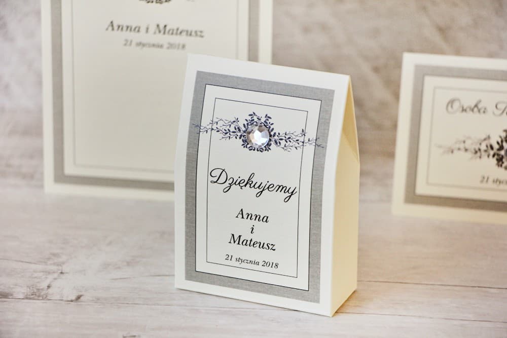 Elegante Gastgeschenk-Boxen mit Spitze und Zirkonia, befüllt mit Süßigkeiten | Gastgeschenke Hochzeit | Kollektion Z Koronka Nr. 7