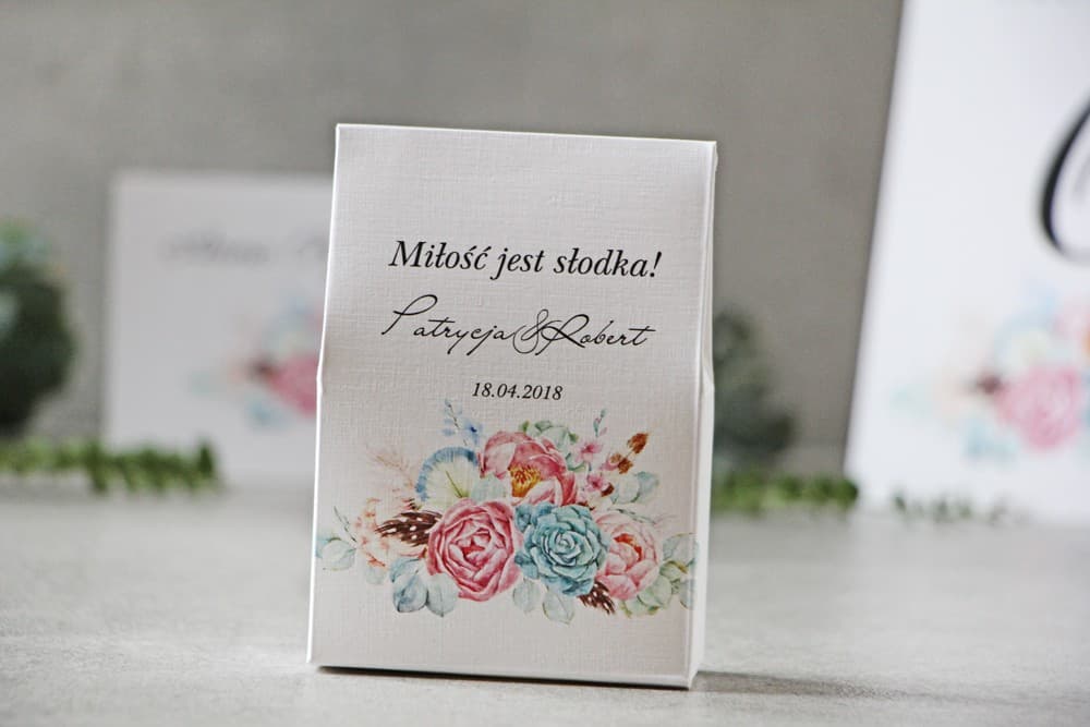 Bonbonschachteln im Boho-Stil mit Sukkulenten und Pfingstrosen | Süße Gastgeschenke Hochzeit | Pistacjowe 24