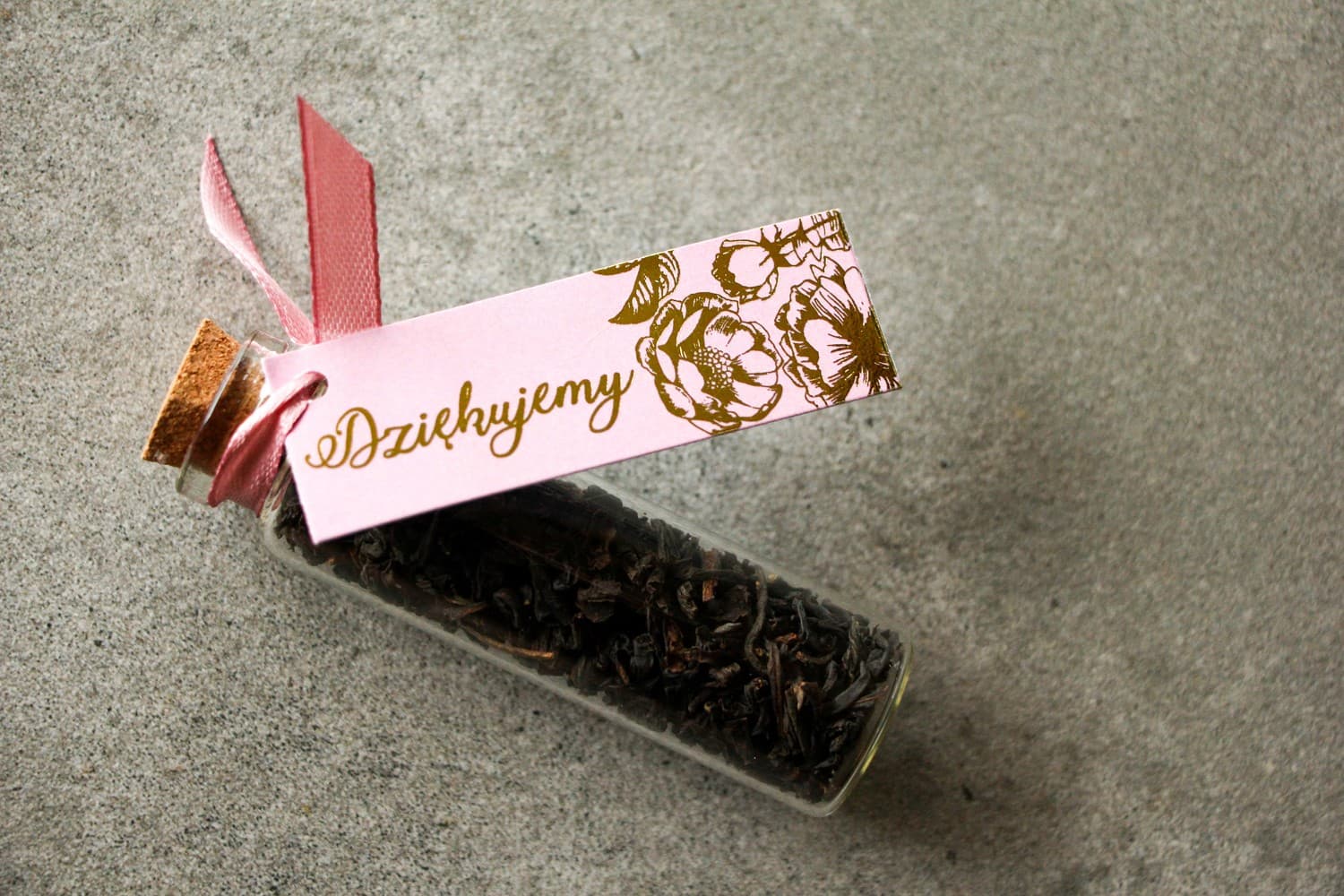 Tea in a Vial with Gold Foiled Rose | Elegant Wedding Favours | Brilant No. 2