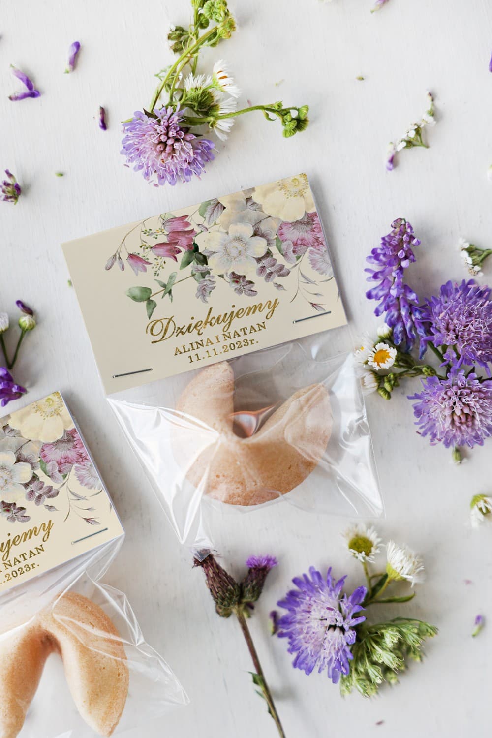 Gold-Foiled Fortune Cookies | Personalized Wedding Favours | Szafirowe No. 1