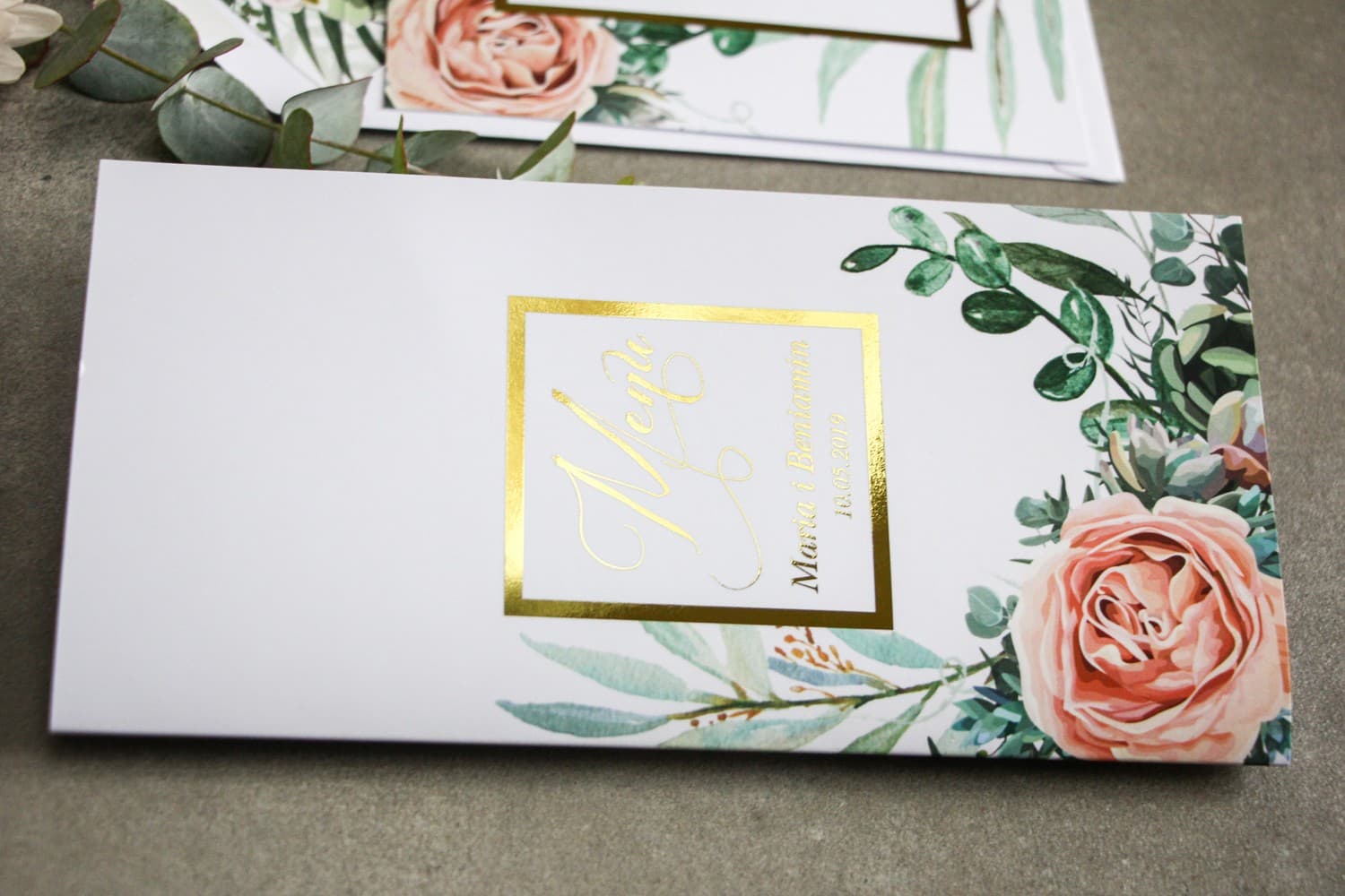 Gold Foiled Wedding Menu with Peonies, Elegant Glamour Menu Card | Flores Design 4