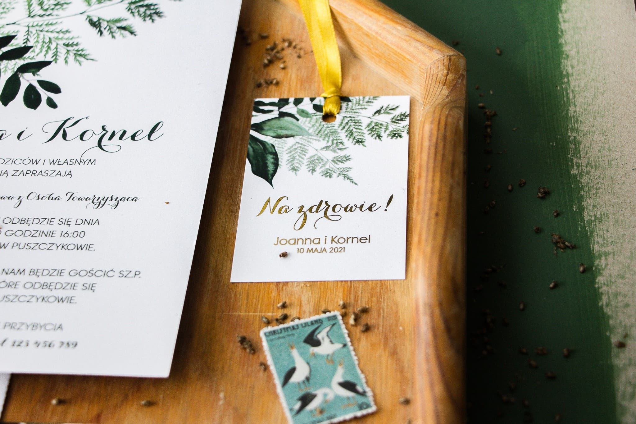 Gold Foiled Fern Wedding Alcohol Tags | Elegant Wedding Bottle Tags | Design No. 5