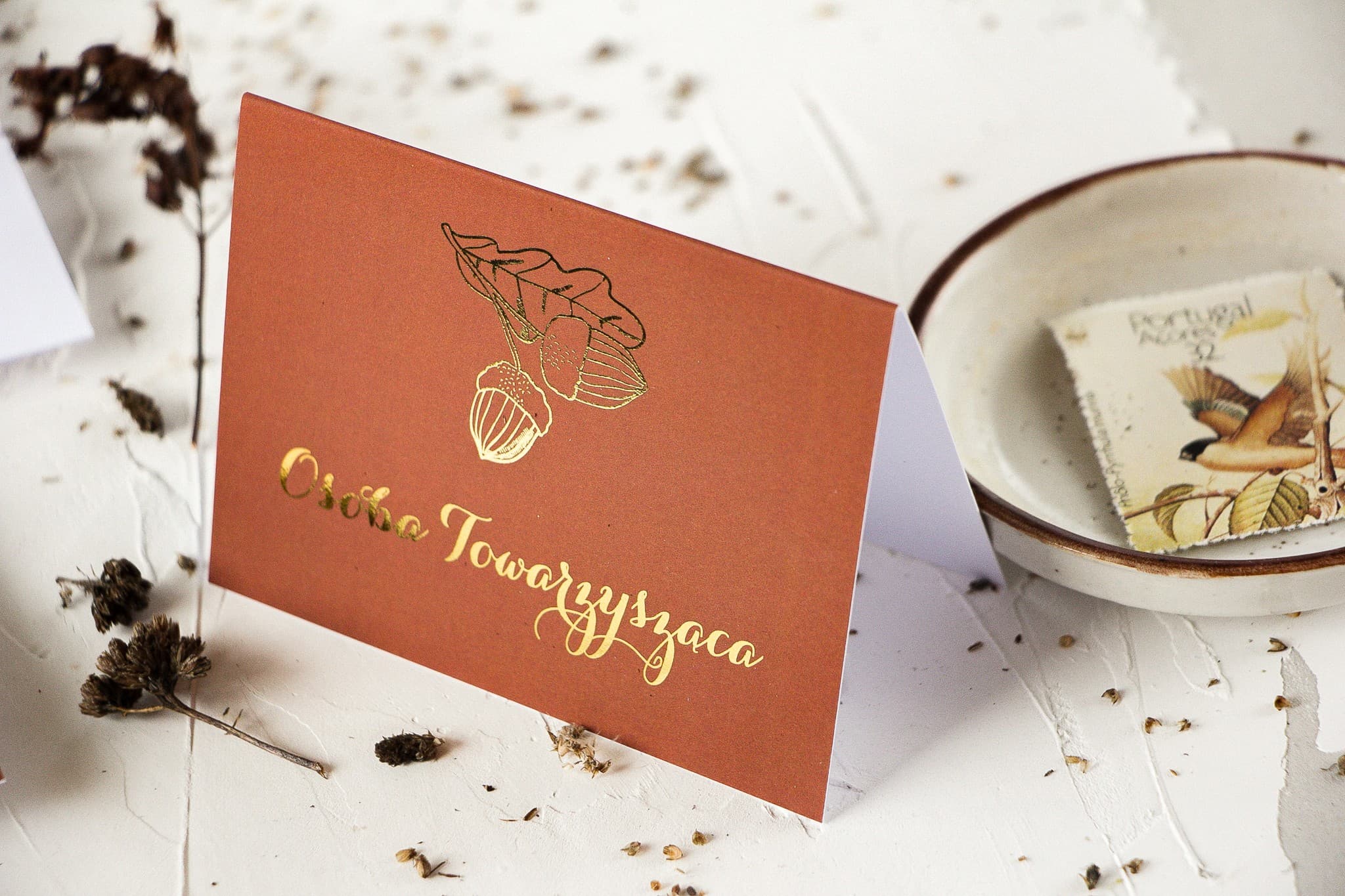 Wedding Place Cards Design 1 – Gold Foiled Table Cards with Acorn Motif
