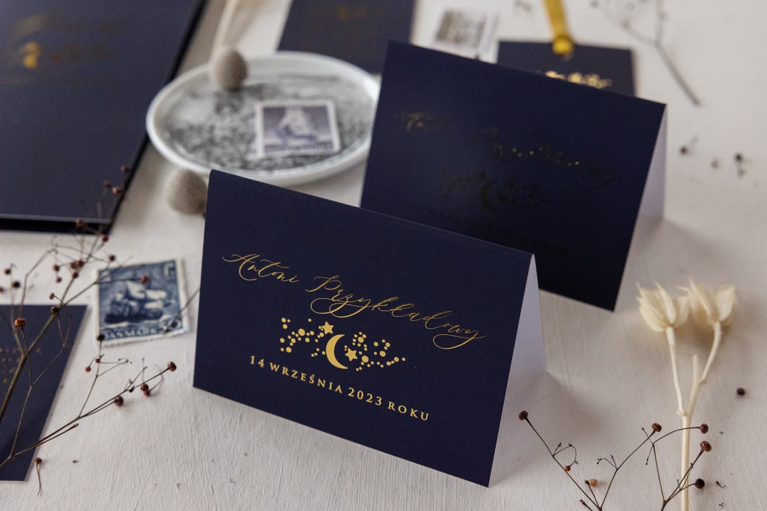 Simple No. 1 Wedding Place Cards – Table Name Cards with Gold Star Motif - 3