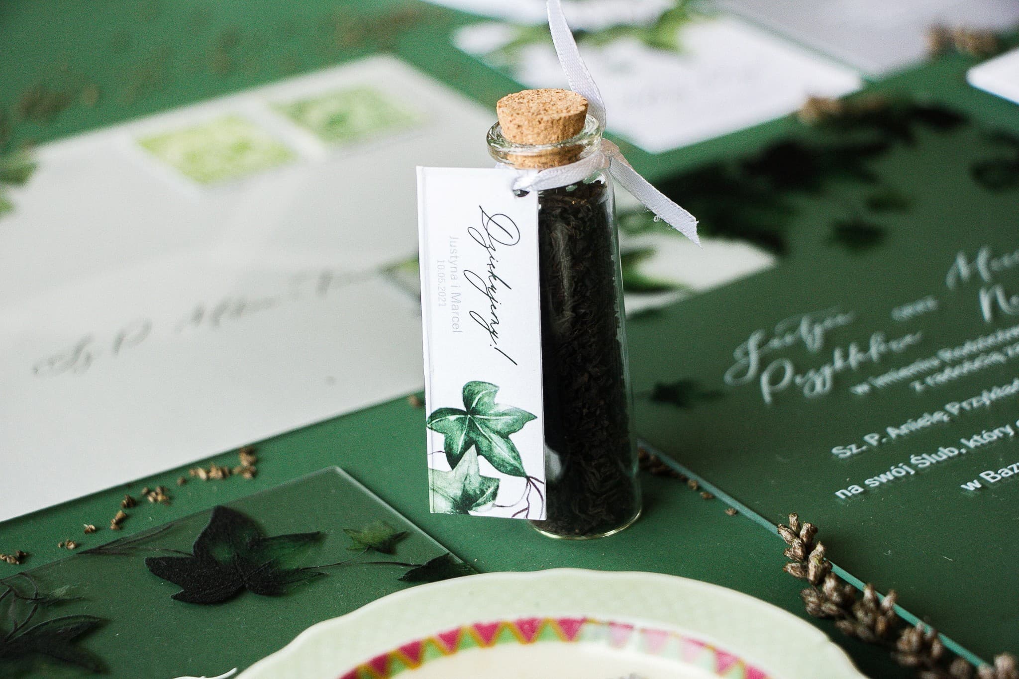 Loose Leaf Tea Bottle with Greenery Ivy | Wedding Favours & Gifts | Soft No. 2