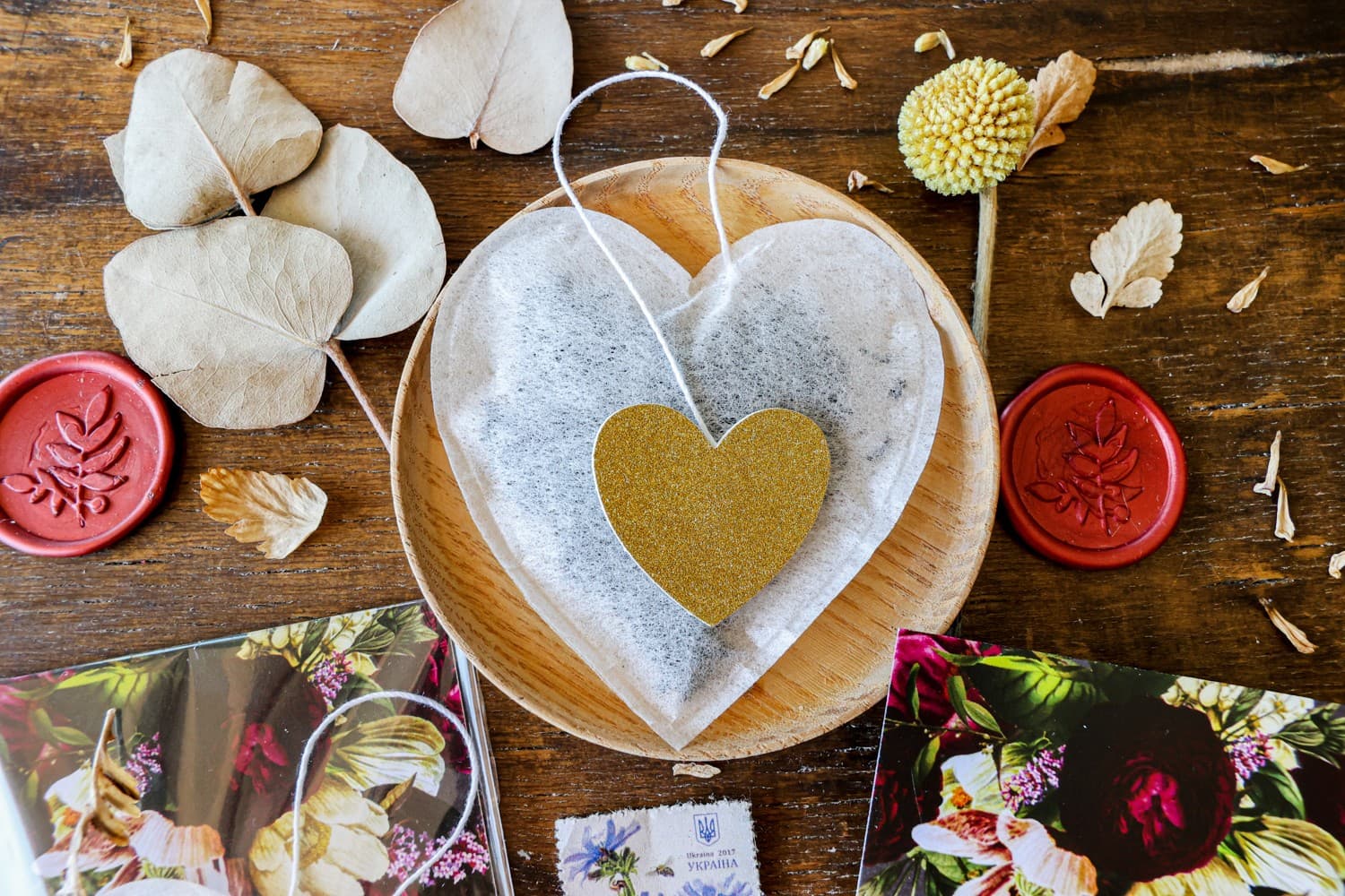 Heart-Shaped Tea with Vintage Floral Motif | Personalized Wedding Favours | Ethereal No. 2 - 3