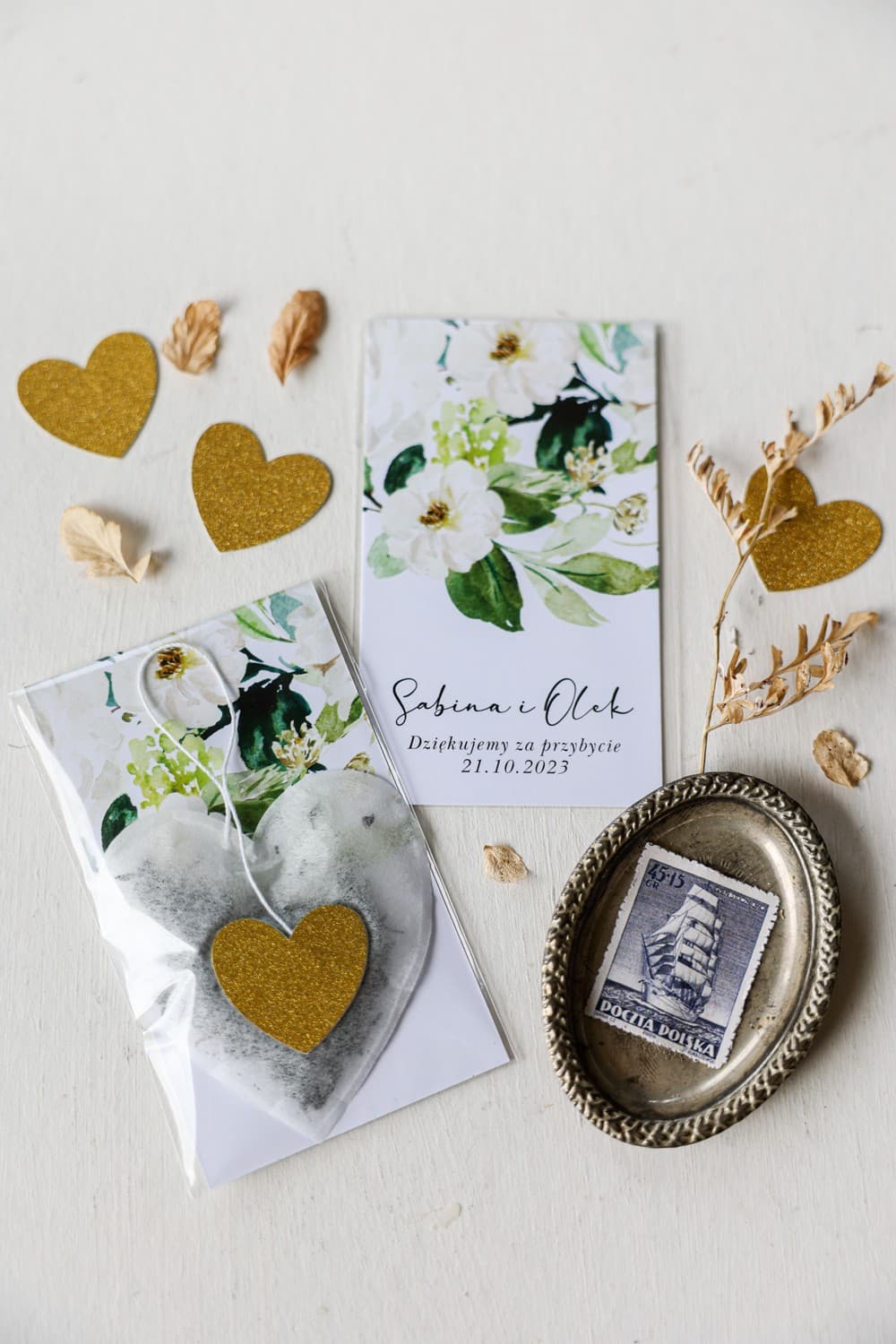 Wedding Favour Heart-Shaped Tea with Burgundy Flowers - Rubin No. 1