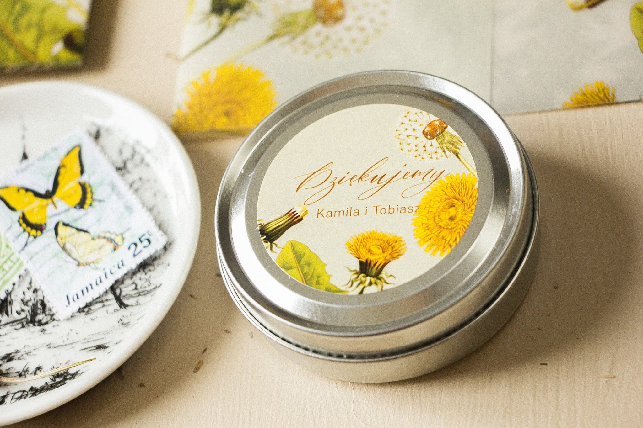 Duftkerze in der Dose Opal Nr. 6 – Pusteblumen und Gastgeschenk