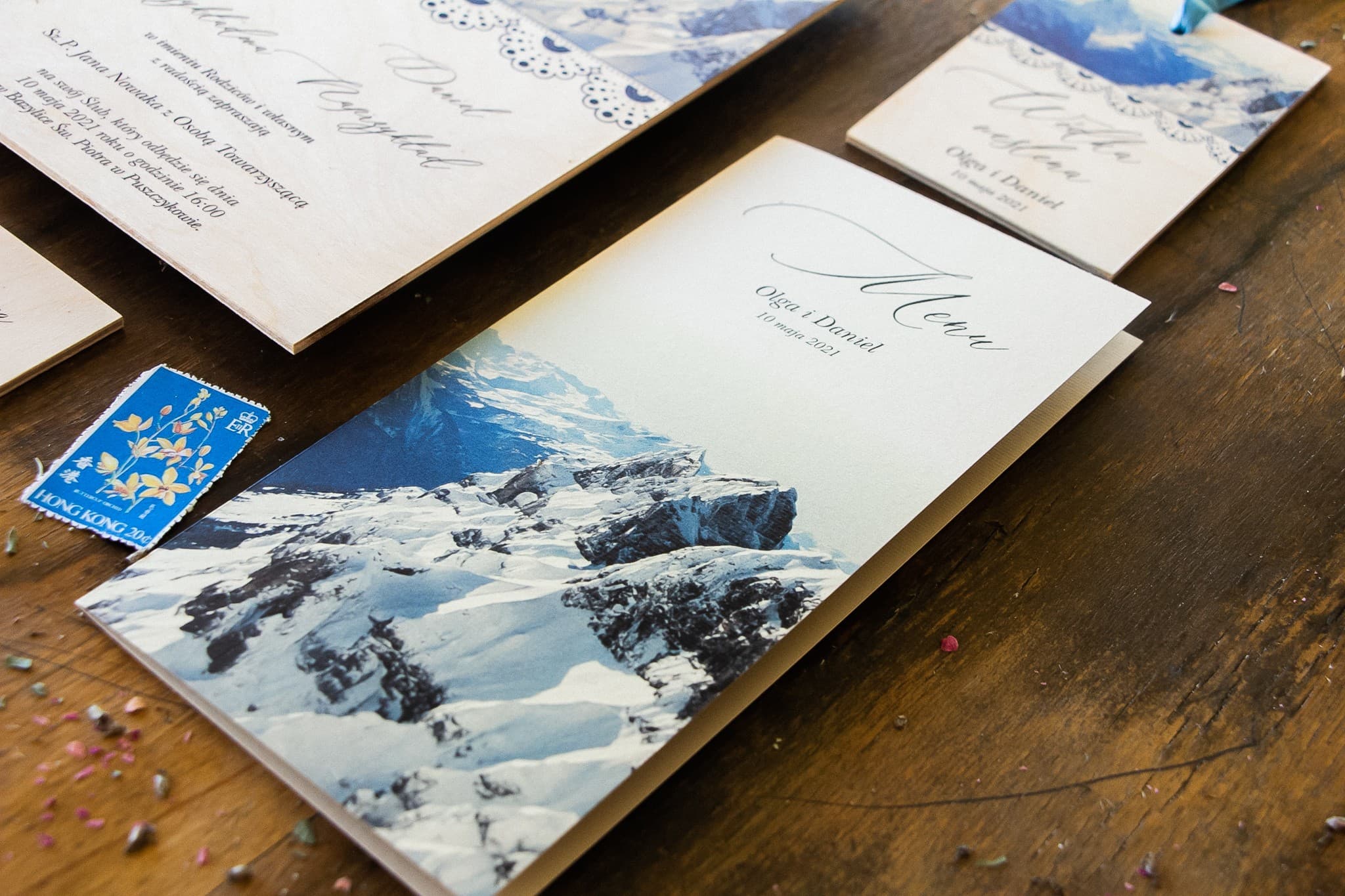 Hochzeitsmenü Berglandschaft | Menükarten mit Gebirgspanorama | Topaz Nr. 1