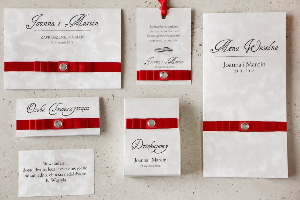 Invitación de boda con accesorios - Amaretto n.º 2 - con lazo rojo