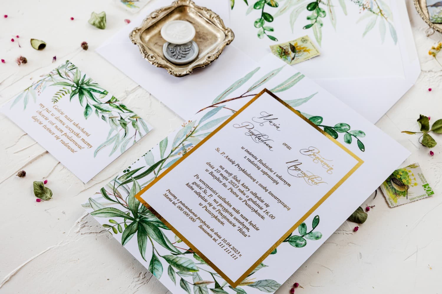 Set de papelería de boda estilo greenery con acabado premium dorado