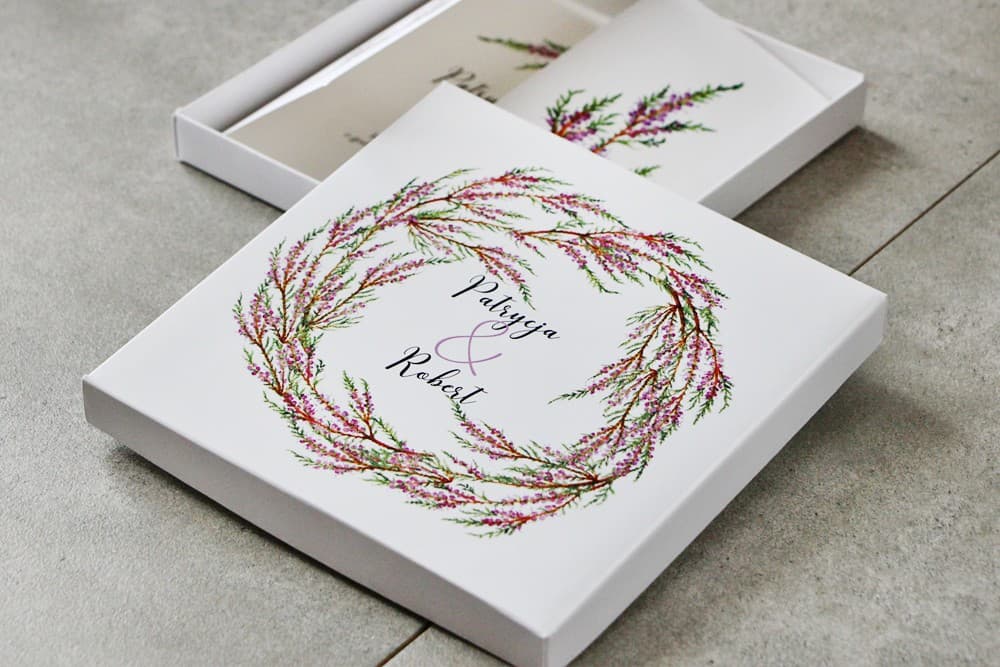Invitación tipo caja abierta con flores de brezo - Pistacjowe n.º 22