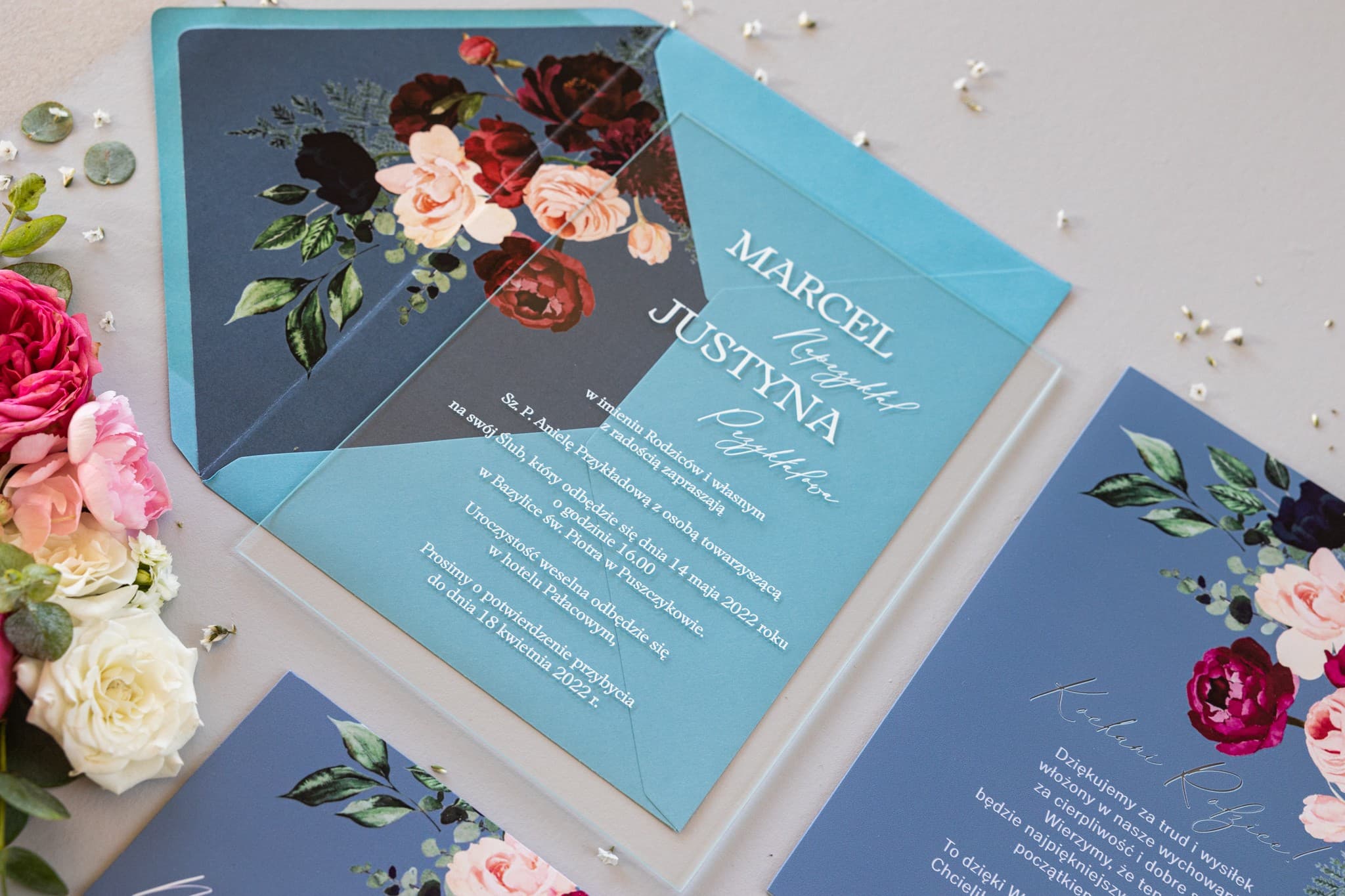 Invitaciones de Boda Minimalistas en Cristal Soft nº 6 – Flores Borgoña