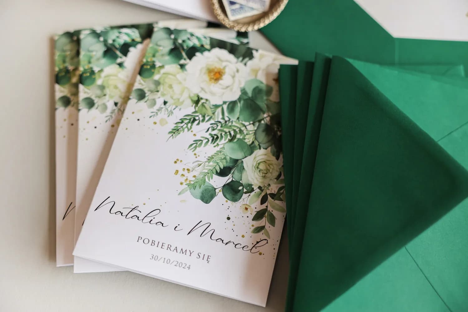 Papelería nupcial elegante Impresión nº 9 flores blancas Amelia Wedding