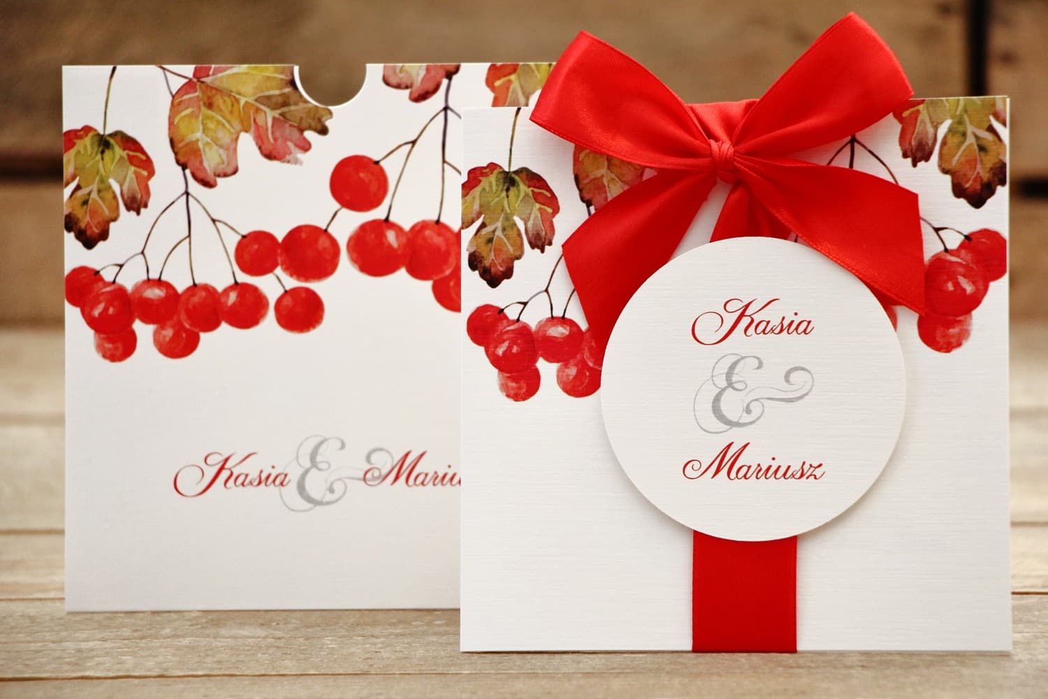 Invitaciones de boda otoñales con serbal en acuarela en estuche – Flores Pintadas nº 16