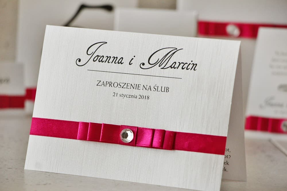 Inviti matrimonio con zircone e fiocco Amaretto n. 8 carta lino Amelia Wedding