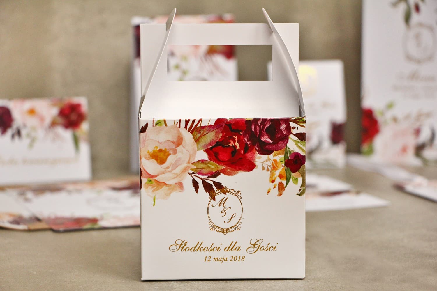 Kuchenboxen zur Hochzeit mit Griff, Vergoldet, Blumen | Sorento Nr. 7