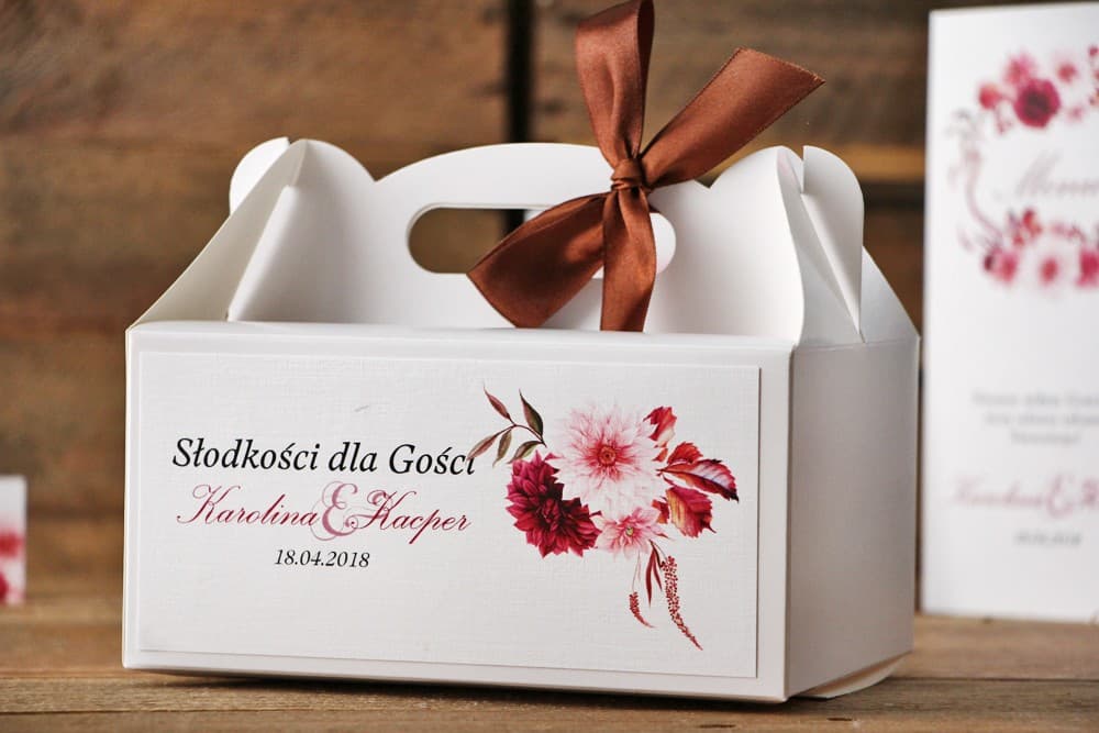 Elegante Kuchenkartons zur Hochzeit mit Personalisierung, Dahlien in Bordeaux | Gastgeschenk-Karton | Akwarele Nr. 2
