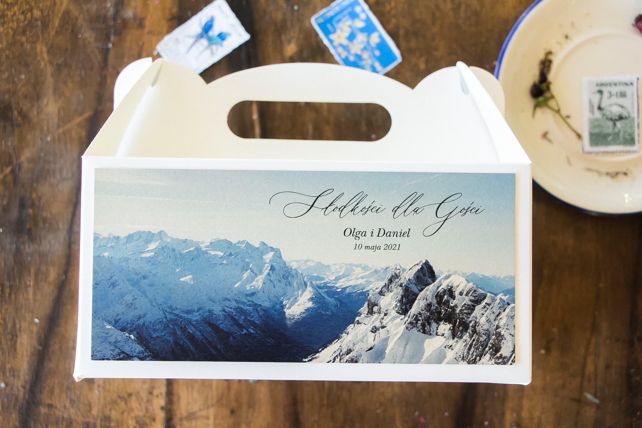 Kuchenschachtel zur Hochzeit mit Bergmotiv | Personalisierte Gastgeschenke | Topaz Nr. 1