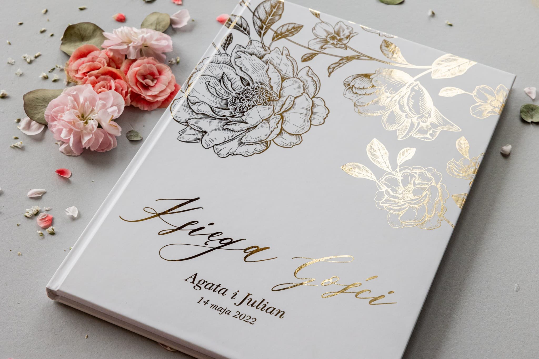 Elegante Libro de Invitados con Peonías Doradas A4 | Recuerdo de Boda Personalizado | Onyks nº 3