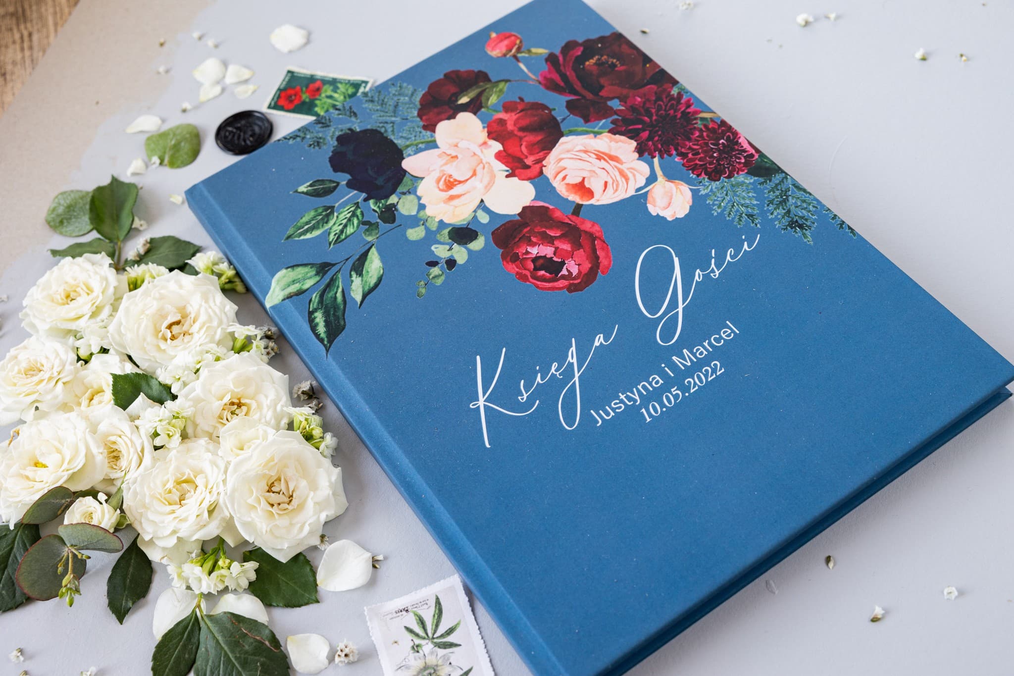 Detalle de la impresión floral elegante en la portada del libro de visitas Soft nº 6