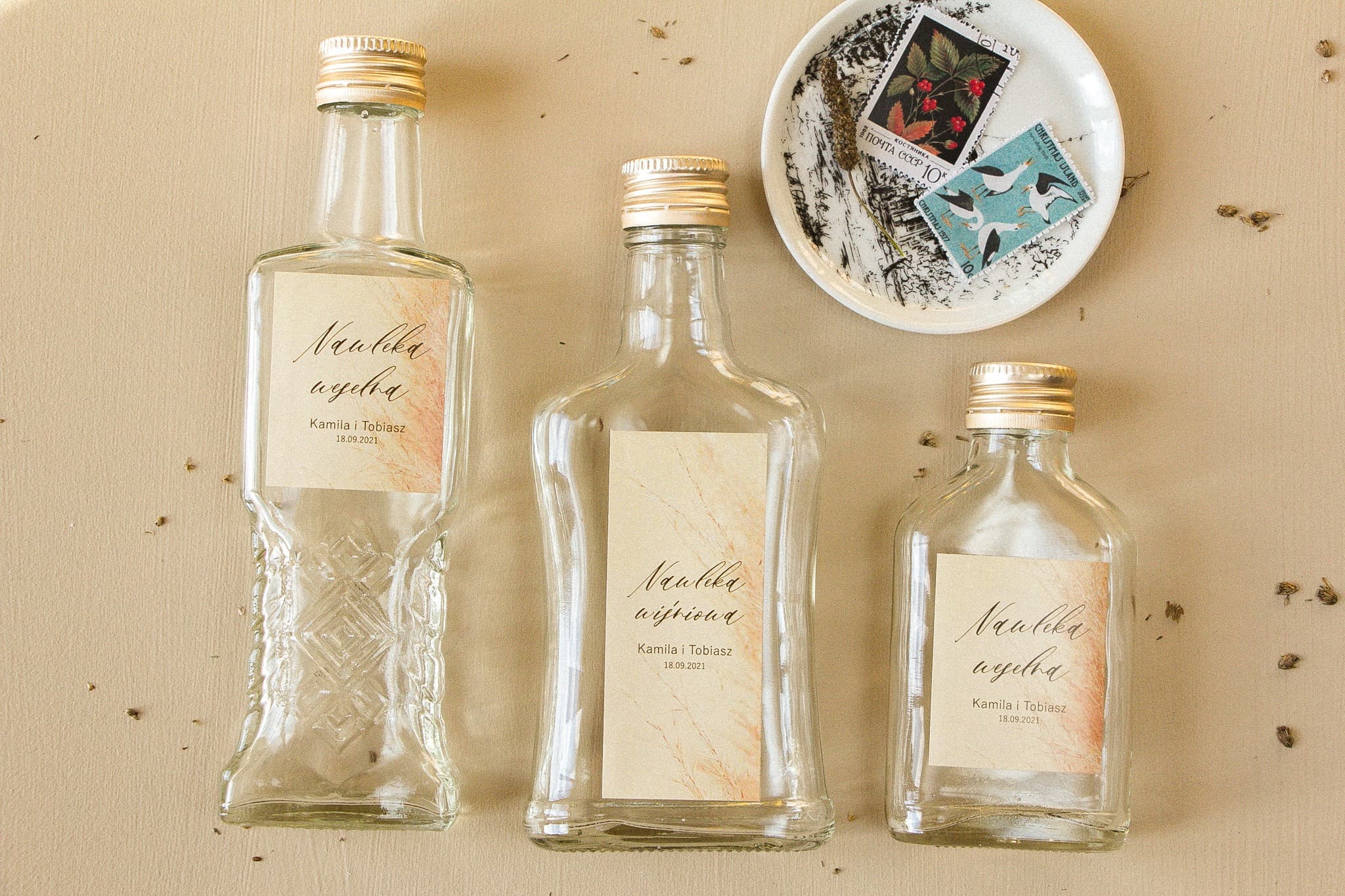 Pampas Grass Boho Wedding Favour Bottles for Liqueur | Opal No. 1 - 2
