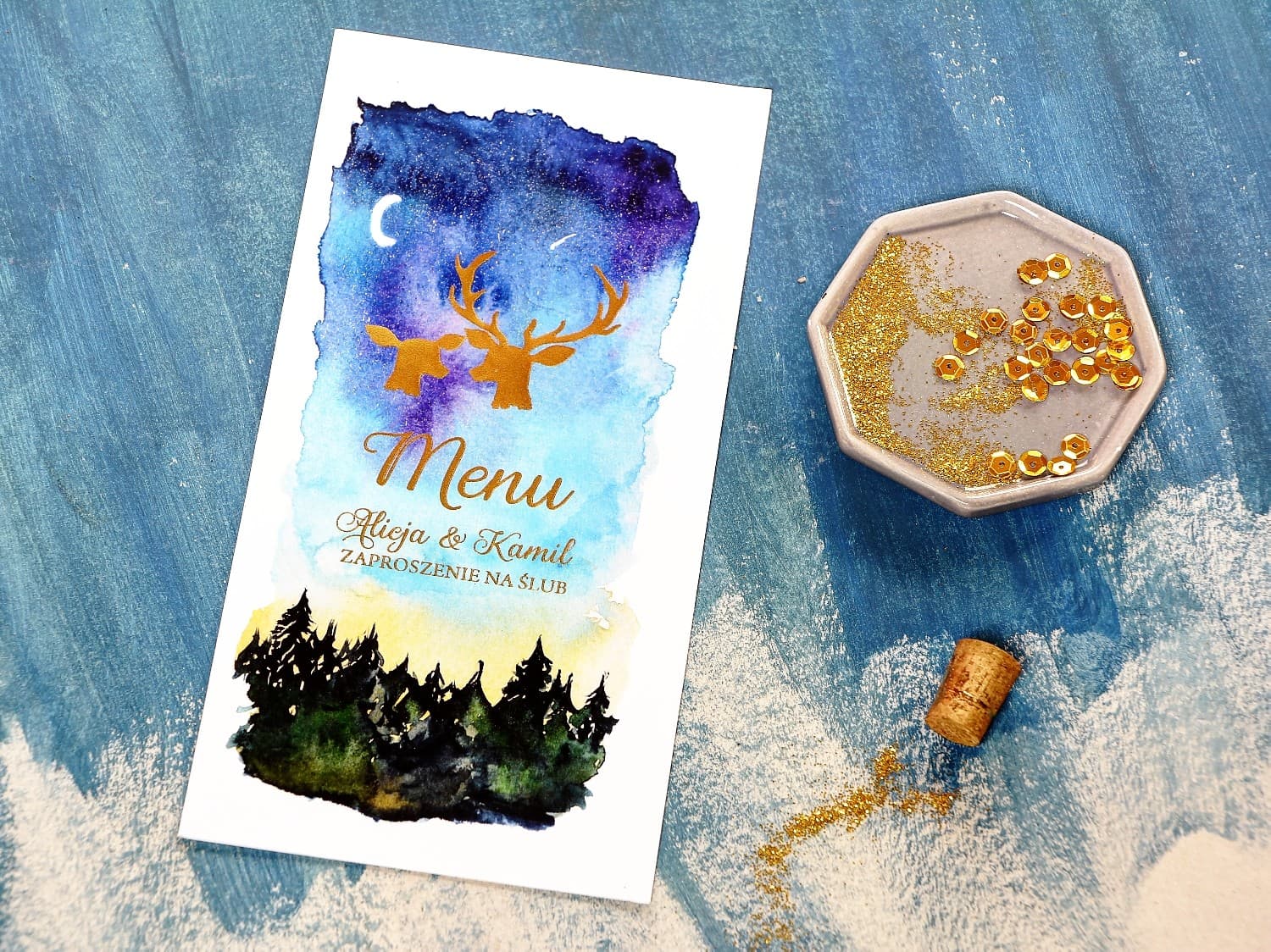 Menú de boda dorado con ciervo, motivo de cielo nocturno | Elegante carta de platos | Noche de Luna nº 9