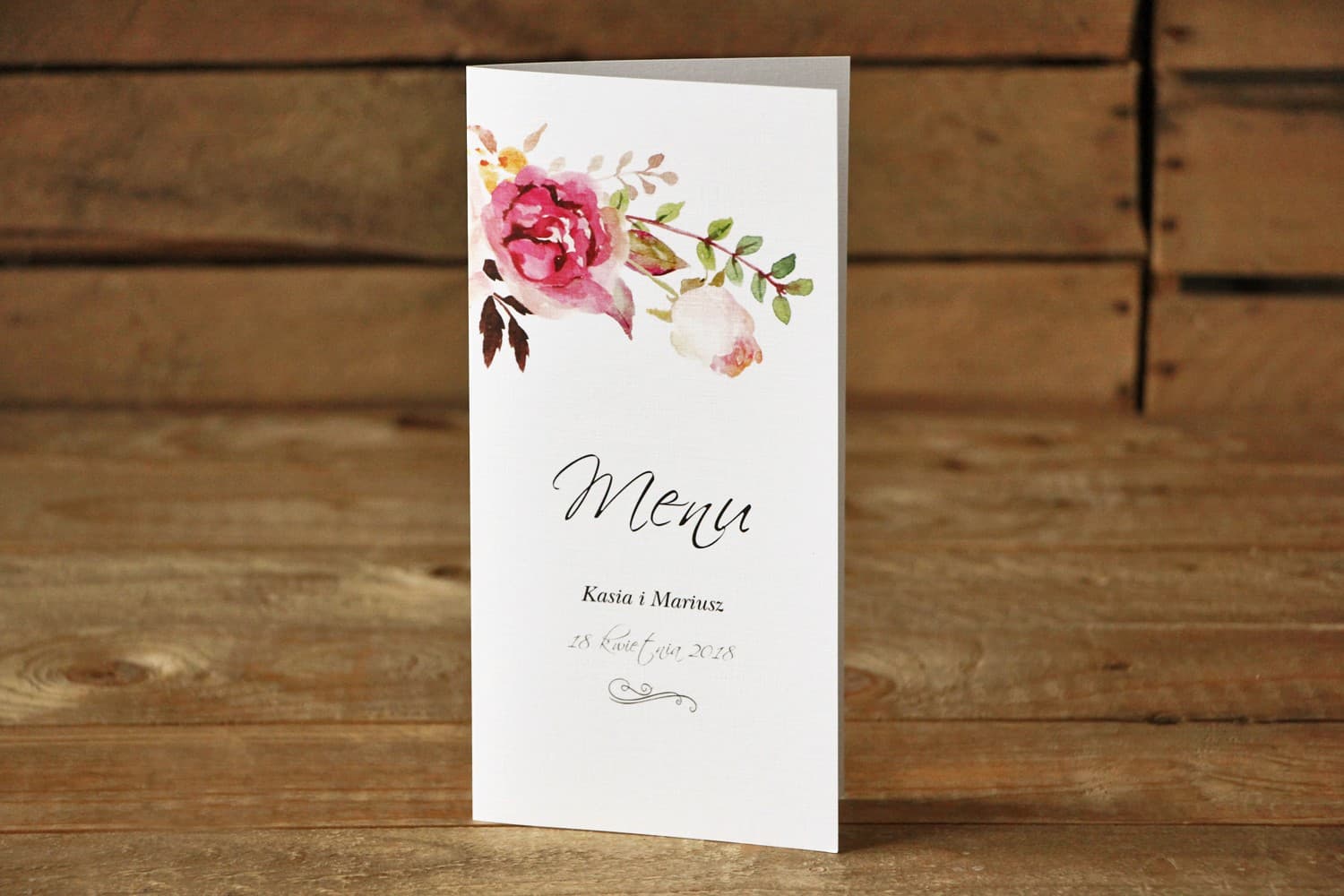 Menu Nuziale - Composizione pastello delicata di fiori di peonie circondate da rametti verde chiaro