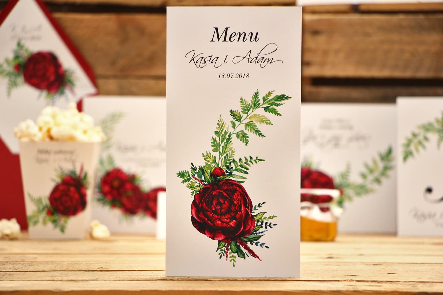 Menu de Mariage Pivoines Bordeaux et Fougère | Menu de Table Élégant | Kalia nr 7