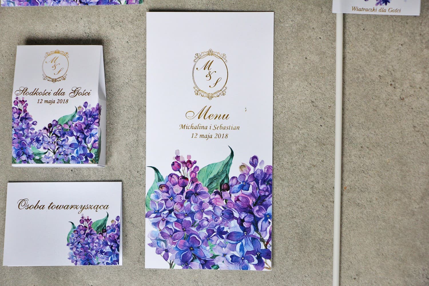Menu de Mariage Doré Chevalet Fleurs de Lilas Violet | Carte de Menu de Table | Sorento n° 11