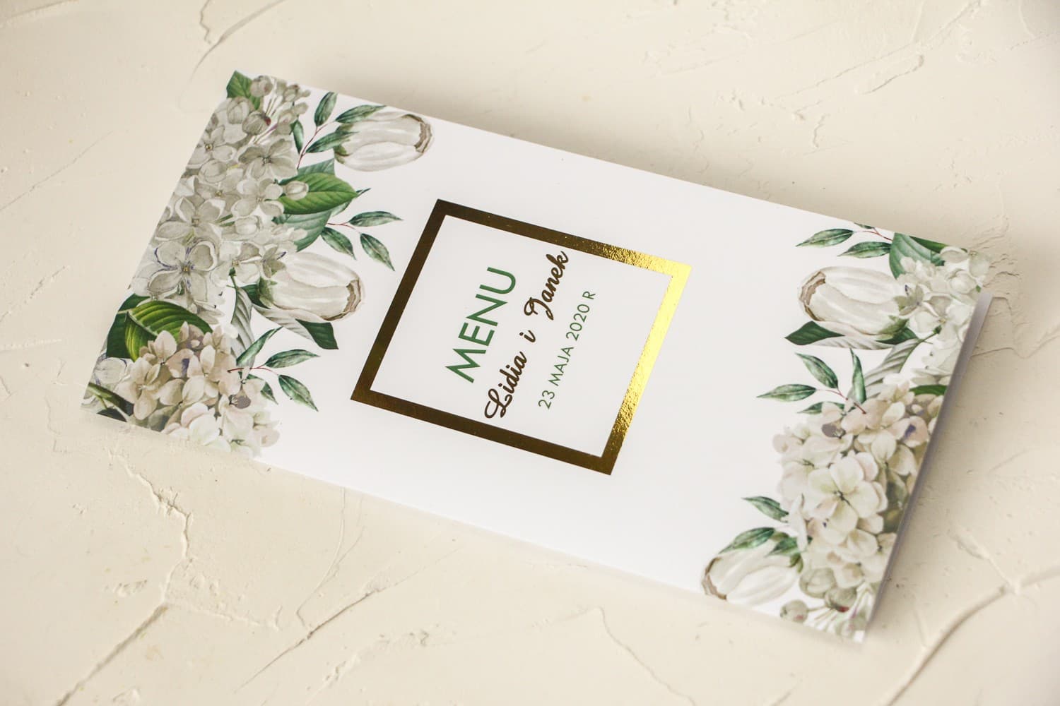 Białe Menu Weselne z Złotymi Detalami i Kwiatami | Hortensja i Tulipany | Avril Nr 2