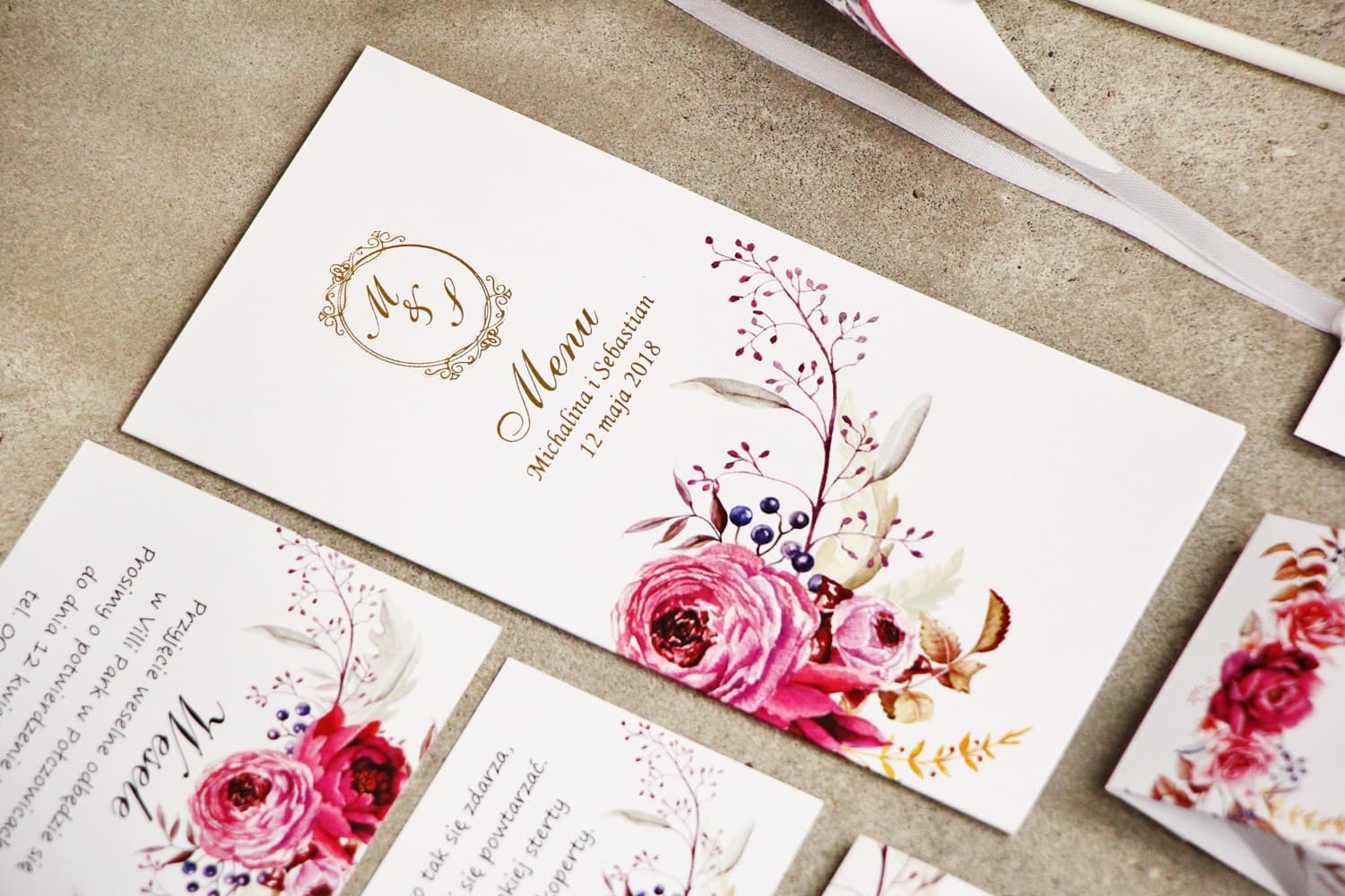 Menú de Boda Floral Fucsia y Rosas Dorado | Elegantes Cartas de Menú para Mesa | Sorento nº 3