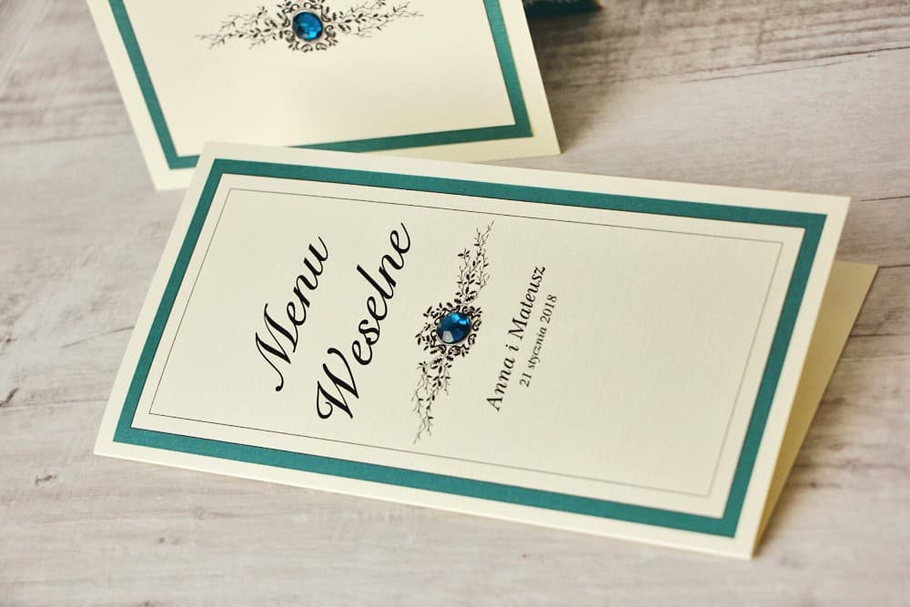 Eleganckie menu weselne z koronką i szmaragdową cyrkonią, papier lniany | Menu na stół weselny, Karta menu | Z Koronką nr 5