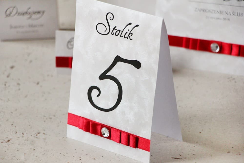 Eleganti Numeri Tavolo con Fiocco e Zirconia, Carta Perlata | Numerazione Tavoli Matrimonio | Amaretto n. 2