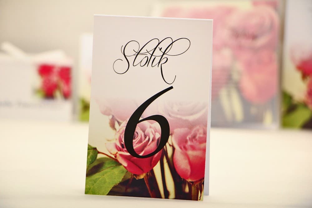 Elegantes Números de Mesa Verticales Rosas Rosadas, Identificadores de Mesa | Números para Mesa de Boda, Numeración de Mesas | Elegant n.º 1