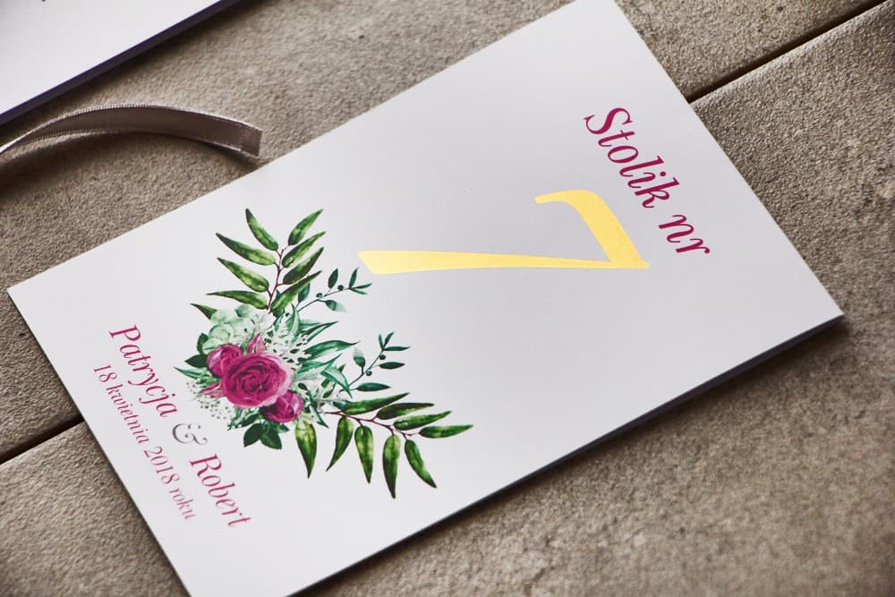 Números de Mesa de Boda Dorados con Rosas Fucsia y Verde | Elegante Numeración de Mesas Floral | Cykade nº 4