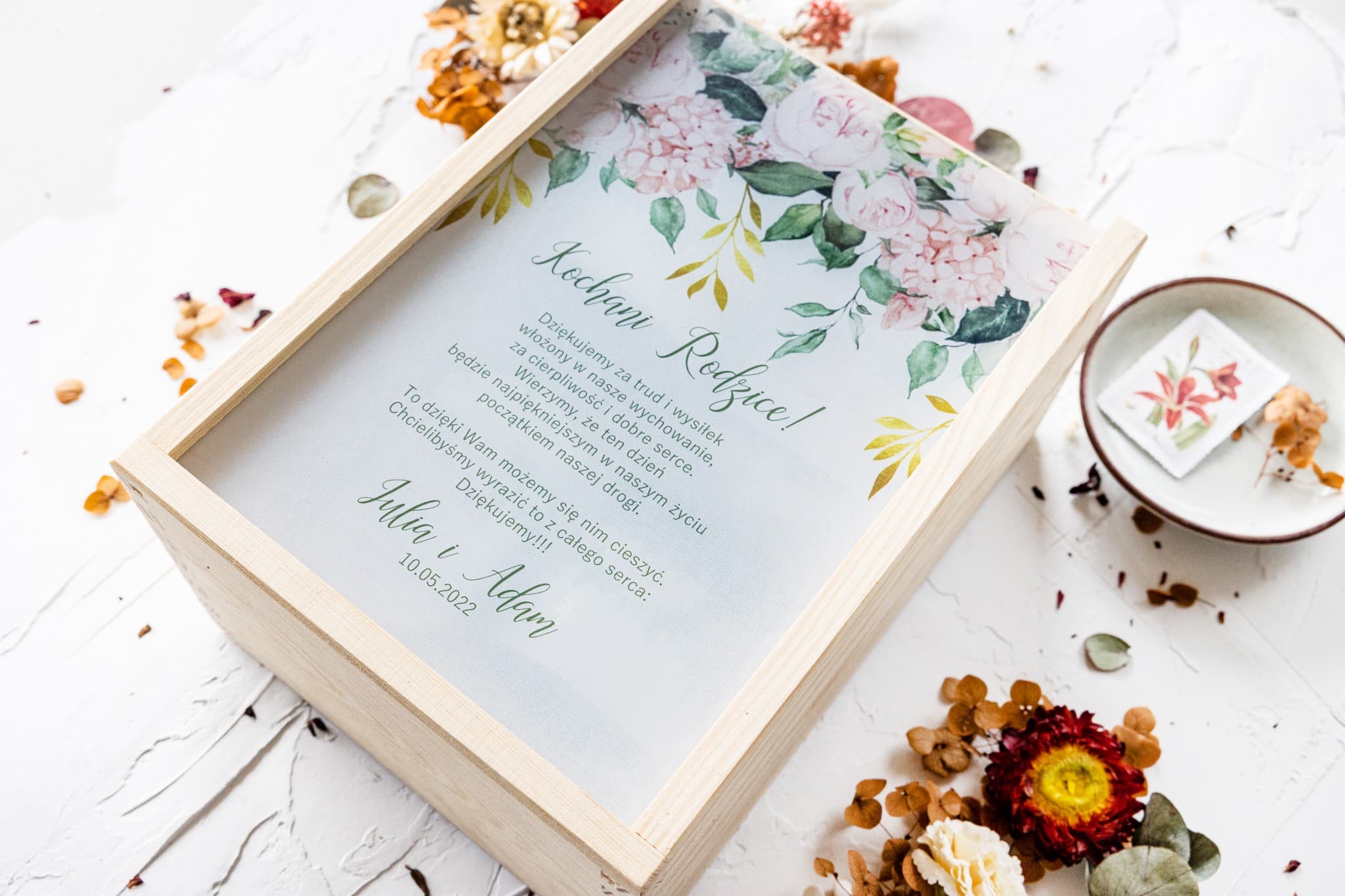 Elegant Parents' Thank You Gift Box with Peonies | Personalized Wedding Gift | Rubin No. 10 - 2