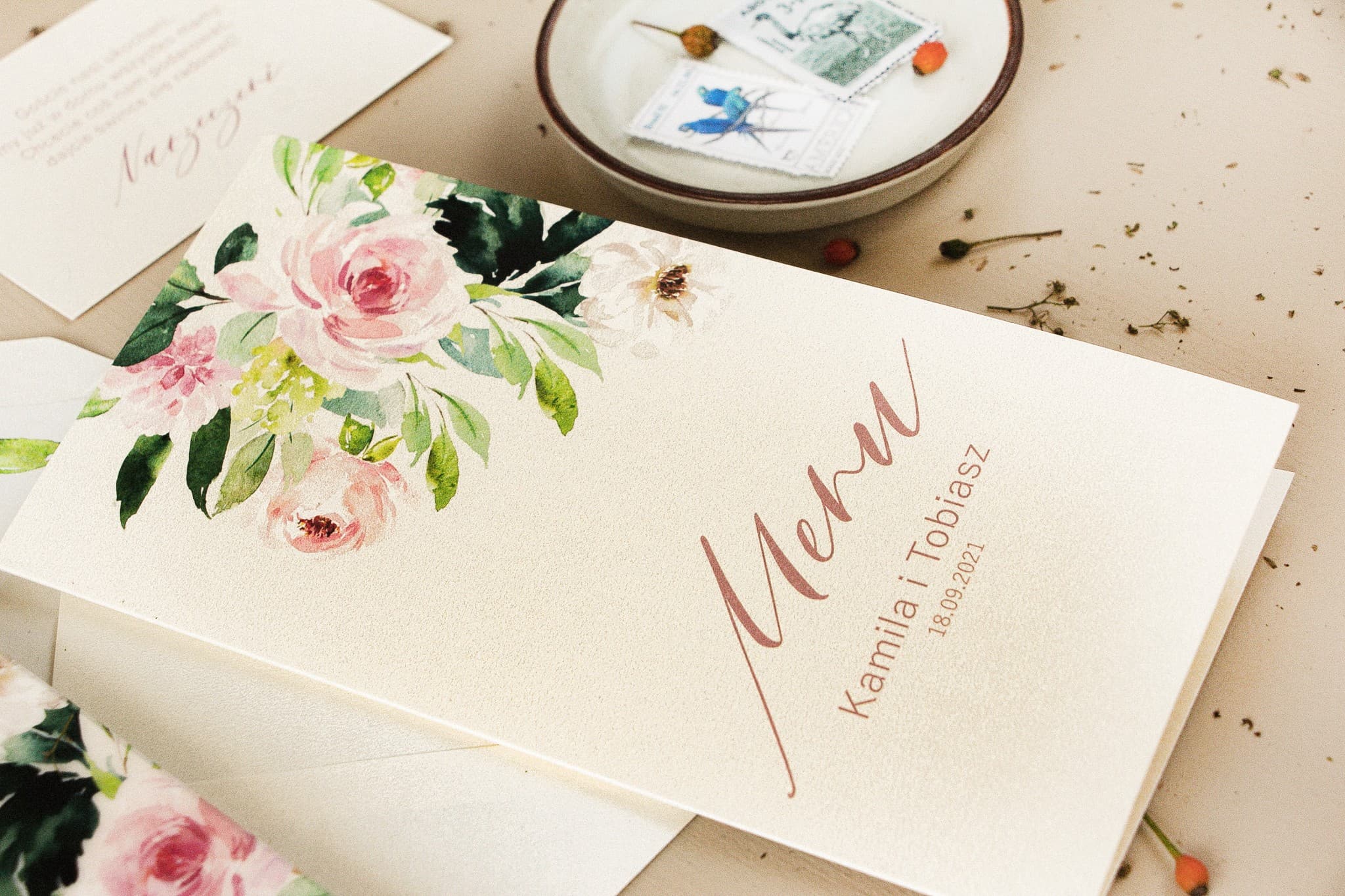 Floral Shades Pearlescent Wedding Menu | Elegant Wedding Table Menu | Opal Collection No. 8