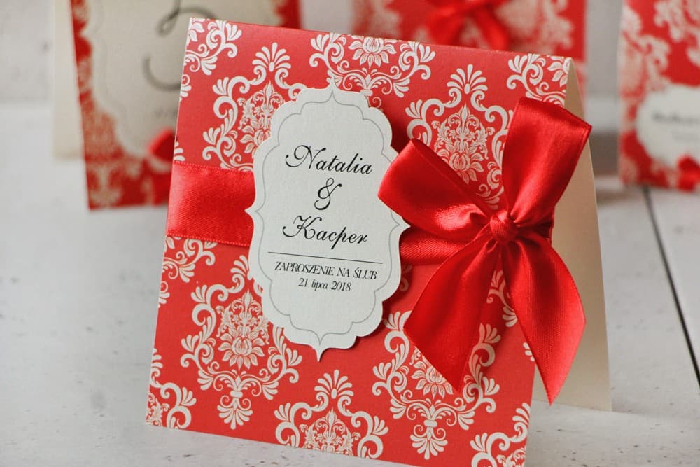 Glamour Wedding Invitation with Red Bow on Gold-Cream Paper – Ornament No. 8