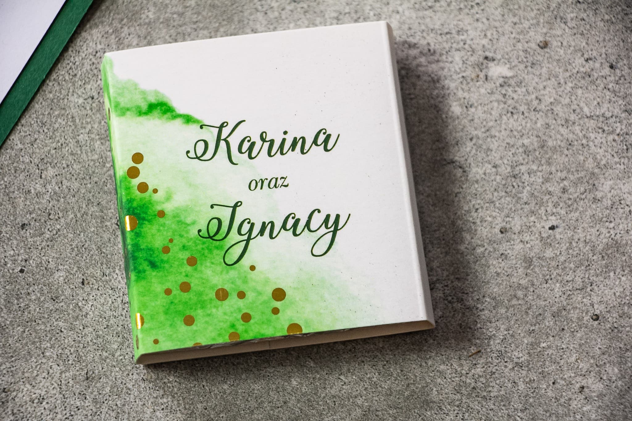 Personalized Green Wedding Chocolates | Gold Dot Wedding Favours | Bakarto No. 4