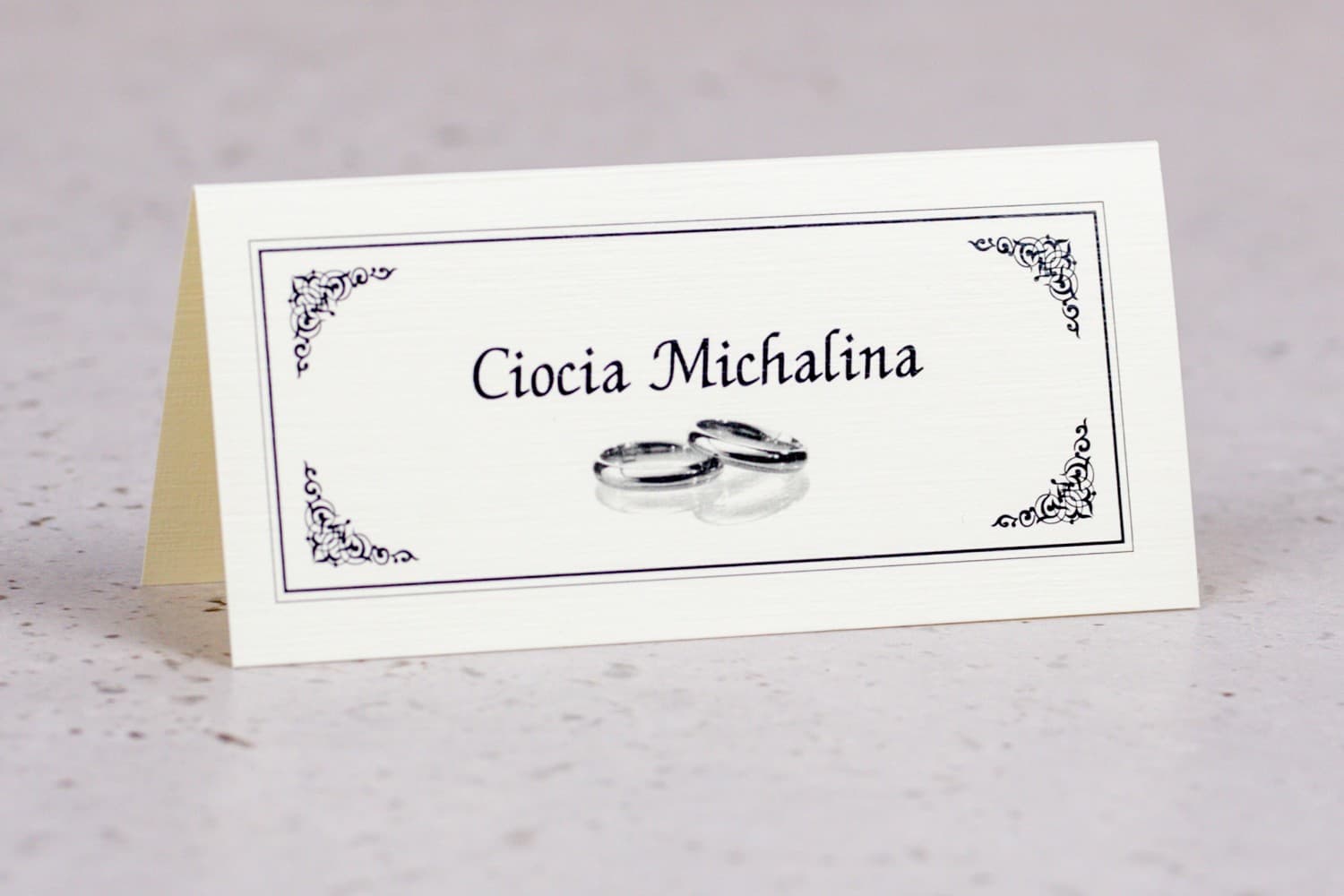 Arte No. 2 Wedding Place Cards – Elegant Table Cards with Ring Motif