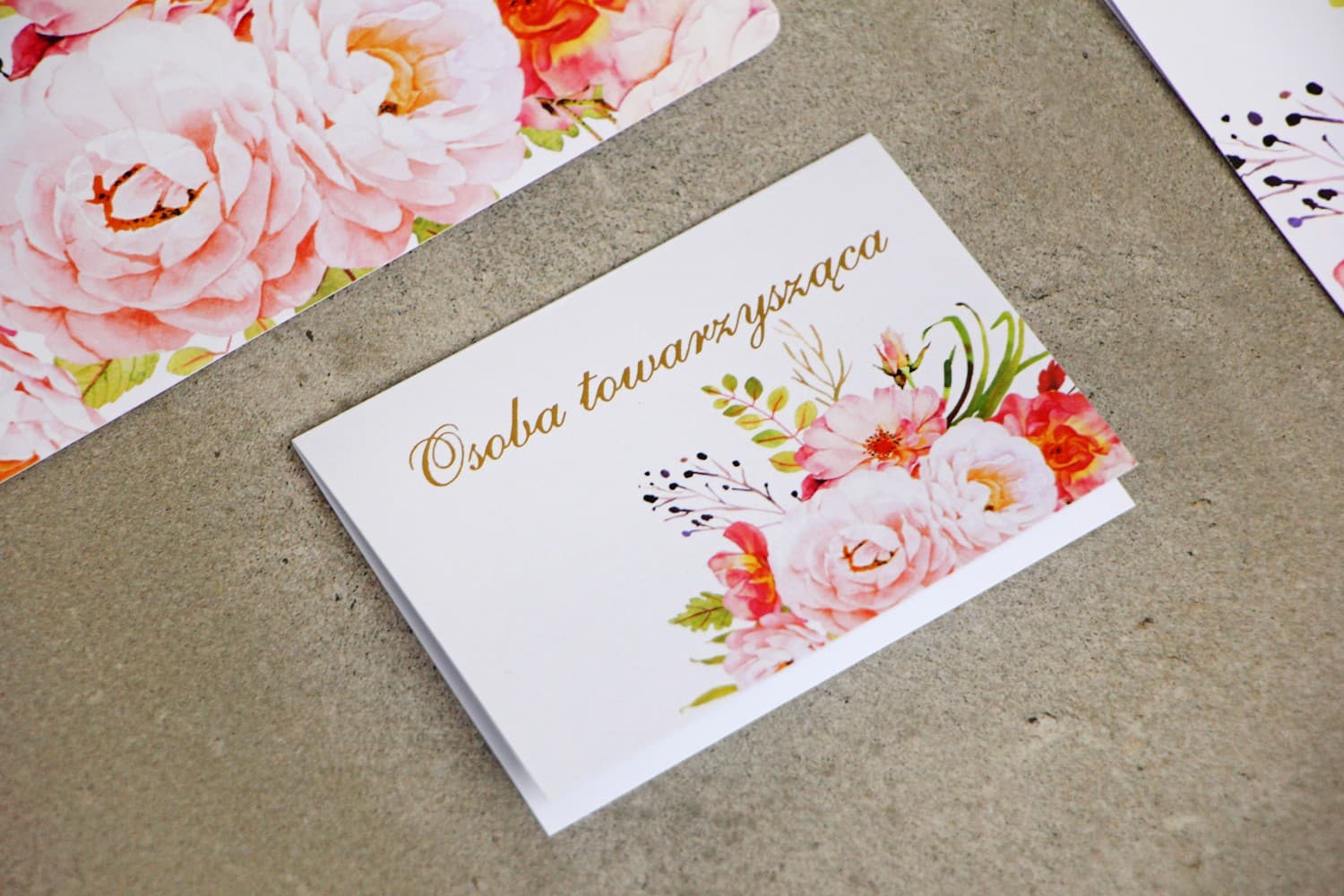 Sorento No. 13 Wedding Place Cards – Gold Foiled Peony Table Cards