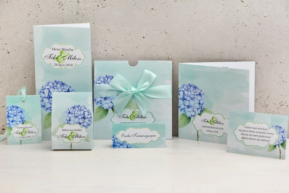 Musterset für Hochzeitspapeterie mit blauen Hortensien | Proben von Hochzeitseinladungen und Accessoires | Kollektion Felicja Nr. 16